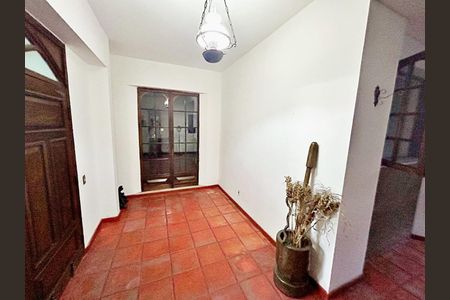 Casa à venda com 450m², 6 quartos e 4 vagas