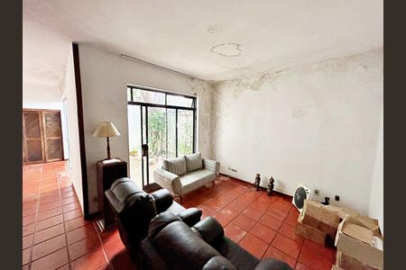 Casa à venda com 450m², 6 quartos e 4 vagas