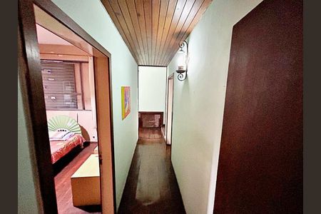 Casa à venda com 450m², 6 quartos e 4 vagas