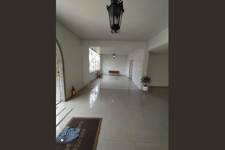 Apartamento à venda com 98m², 2 quartos e 1 vaga