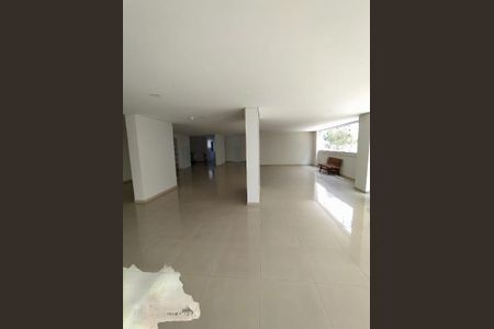 Apartamento à venda com 98m², 2 quartos e 1 vaga