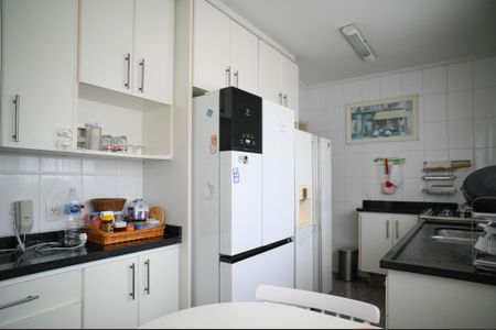 Apartamento à venda com 156m², 3 quartos e 3 vagasCozinha