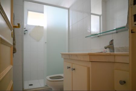 Apartamento à venda com 156m², 3 quartos e 3 vagasBanheiro da Suíte 1