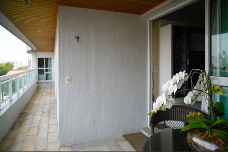 Apartamento à venda com 156m², 3 quartos e 3 vagasSala - Varanda