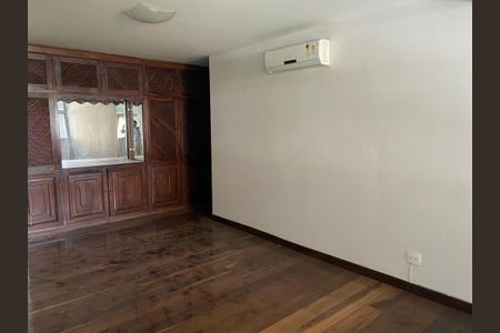 Apartamento à venda com 359m², 4 quartos e 2 vagas