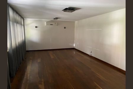 Apartamento à venda com 359m², 4 quartos e 2 vagas