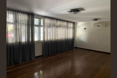 Apartamento à venda com 359m², 4 quartos e 2 vagas