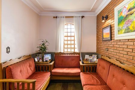 Casa à venda com 478m², 5 quartos e 10 vagasSala