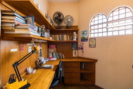 Casa à venda com 478m², 5 quartos e 10 vagasEscritório