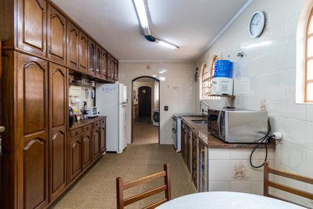 Casa à venda com 478m², 5 quartos e 10 vagasCozinha