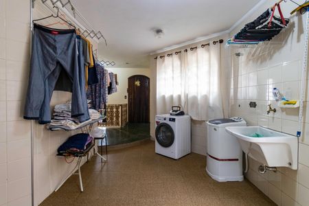 Casa à venda com 478m², 5 quartos e 10 vagasÁrea de Serviço