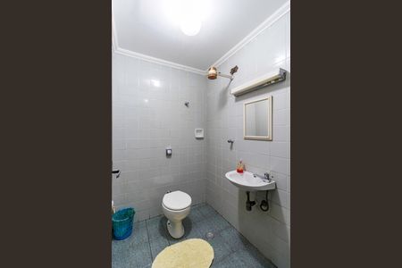 Casa à venda com 478m², 5 quartos e 10 vagasBanheiro de Serviço