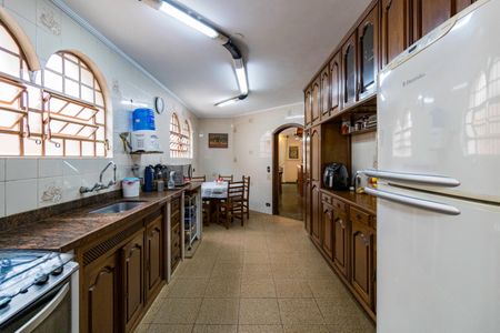 Casa à venda com 478m², 5 quartos e 10 vagasCozinha