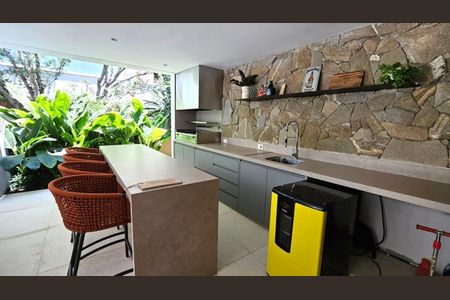 Casa à venda com 419m², 3 quartos e 6 vagas