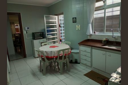 Casa à venda com 130m², 3 quartos e 1 vaga