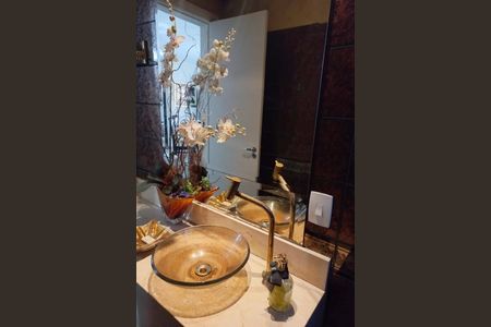 Casa à venda com 290m², 4 quartos e 4 vagas