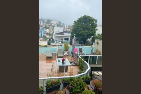 Casa à venda com 290m², 4 quartos e 4 vagas