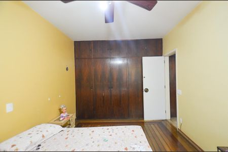 Apartamento à venda com 359m², 4 quartos e 2 vagas Apartamento à venda com 359m², 4 quartos e 2 vagasQuarto 2