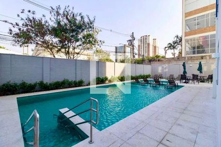 Apartamento à venda com 39m², 2 quartos e sem vagaÁrea comum - Piscina