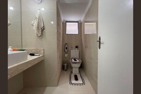 Casa à venda com 200m², 5 quartos e 2 vagasLavabo Sala