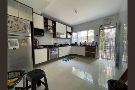 Casa à venda com 200m², 5 quartos e 2 vagasCozinha