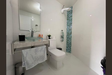 Casa à venda com 200m², 5 quartos e 2 vagasBanheiro Social 2