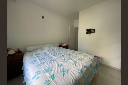 Casa à venda com 200m², 5 quartos e 2 vagasQuarto 3