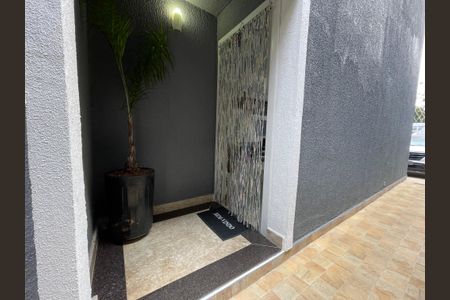 Casa à venda com 200m², 5 quartos e 2 vagasEntrada