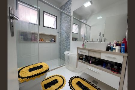 Casa à venda com 200m², 5 quartos e 2 vagasBanheiro do Quarto