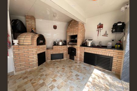 Casa à venda com 200m², 5 quartos e 2 vagasÁrea gourmet