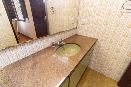 Casa para alugar com 600m², 4 quartos e 5 vagas Casa para alugar com 600m², 4 quartos e 5 vagasBanheiro da Suíte 1