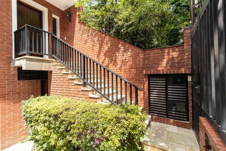 Casa para alugar com 600m², 4 quartos e 5 vagas Casa para alugar com 600m², 4 quartos e 5 vagasEntrada Pincipal