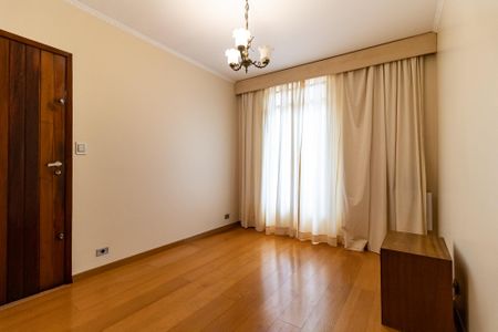 Casa para alugar com 600m², 4 quartos e 5 vagas Casa para alugar com 600m², 4 quartos e 5 vagasQuarto 4