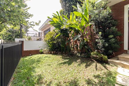 Casa para alugar com 600m², 4 quartos e 5 vagas Casa para alugar com 600m², 4 quartos e 5 vagasJardim