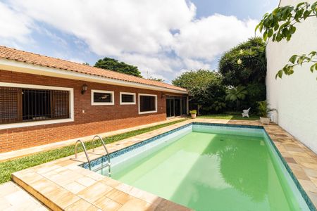 Casa para alugar com 600m², 4 quartos e 5 vagas Casa para alugar com 600m², 4 quartos e 5 vagasPiscina
