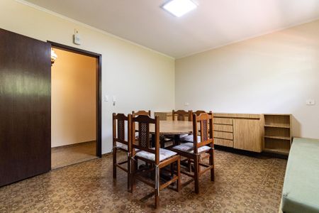 Casa para alugar com 600m², 4 quartos e 5 vagas Casa para alugar com 600m², 4 quartos e 5 vagasCozinha/Copa