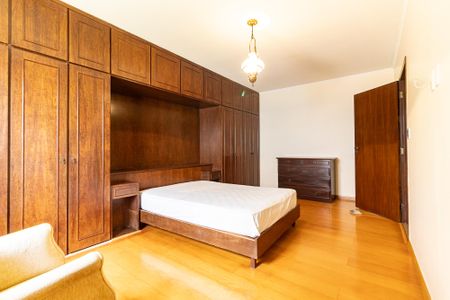 Casa para alugar com 600m², 4 quartos e 5 vagas Casa para alugar com 600m², 4 quartos e 5 vagasSuíte 1