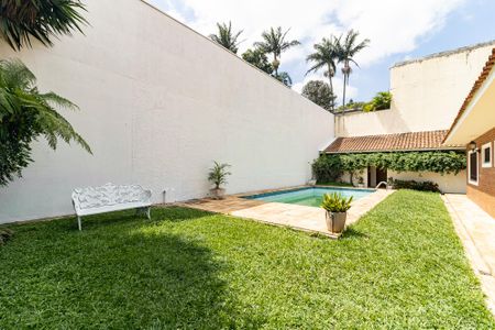 Casa para alugar com 600m², 4 quartos e 5 vagas Casa para alugar com 600m², 4 quartos e 5 vagasPiscina