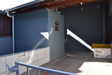 Casa para alugar com 70m², 3 quartos e 1 vagaÁrea Externa - Fundos