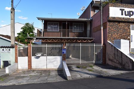 Casa para alugar com 70m², 3 quartos e 1 vagaFachada