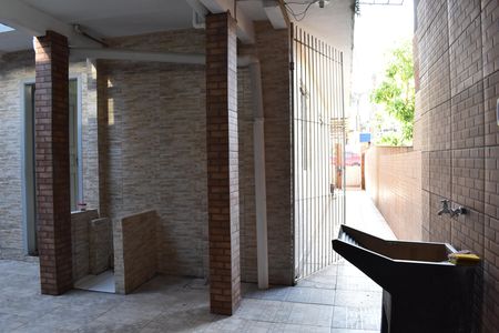 Casa para alugar com 70m², 3 quartos e 1 vagaÁrea Externa - Fundos