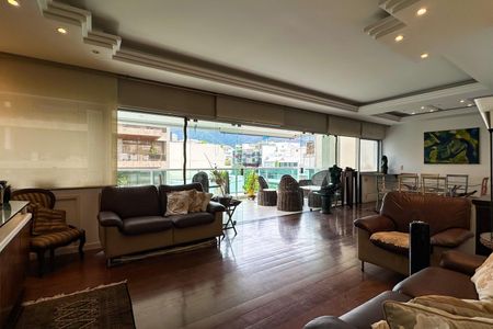 Apartamento à venda com 152m², 3 quartos e 2 vagasSala