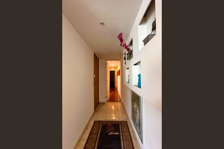 Apartamento à venda com 152m², 3 quartos e 2 vagasCorredor