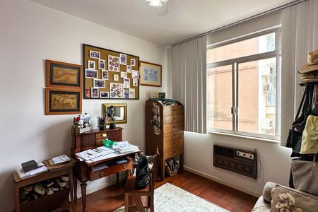 Apartamento à venda com 152m², 3 quartos e 2 vagasQuarto 02