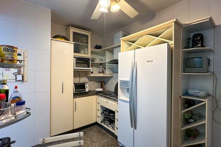 Apartamento à venda com 152m², 3 quartos e 2 vagasCozinha