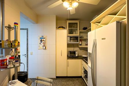 Apartamento à venda com 152m², 3 quartos e 2 vagasCozinha