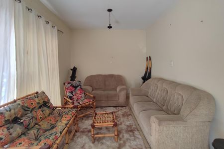 Casa à venda com 450m², 3 quartos e 10 vagasSala de Estar