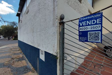 Casa à venda com 450m², 3 quartos e 10 vagasPLACA INSTALADA NA FACHADA