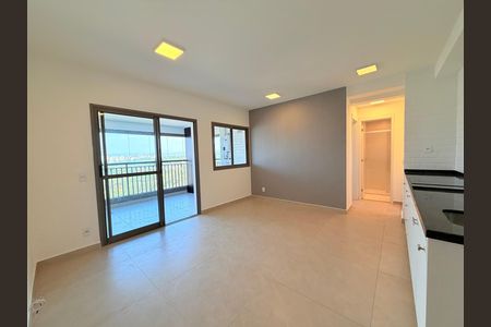 Sala/Cozinha de apartamento para alugar com 1 quarto, 51m² em Santo Amaro, São Paulo