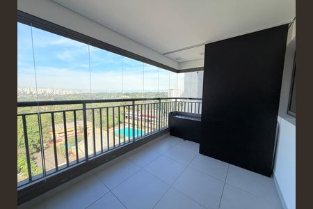 Varanda  de apartamento para alugar com 1 quarto, 51m² em Santo Amaro, São Paulo